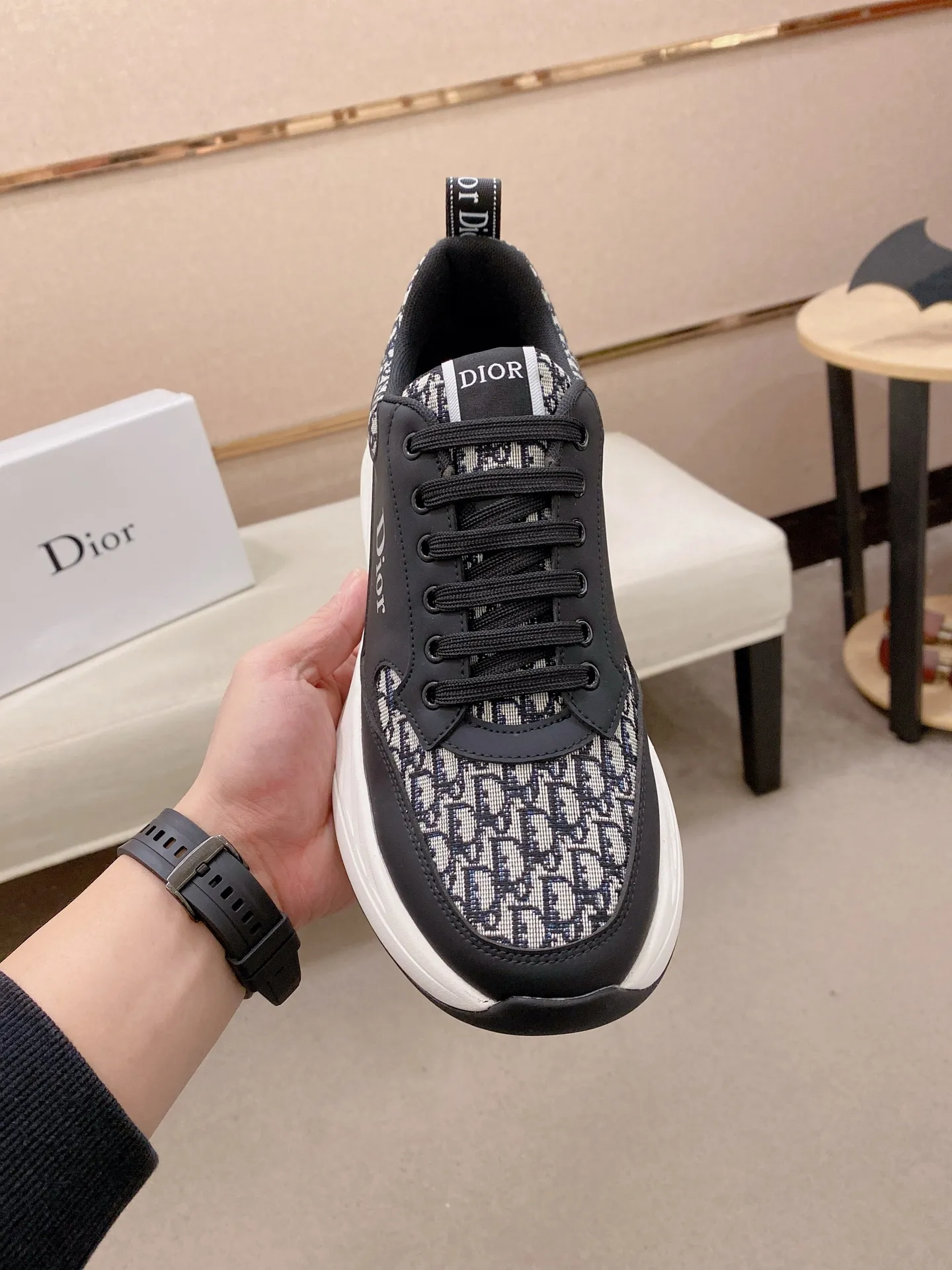 Factory price: 442💰[Dior·Dior] New casual sports style men's shoes, new spring and summer design, perfect workmanship, lace-up lazy style to create wardrobe quality, upper: imported first-layer cowhide, sheepskin lining is soft and comfortable, ultra-light TPU wear-resistant outsole, simple, versatile fashion men's shoes, excellent color code number 38--44. Can be customized for 45 non-refundable!